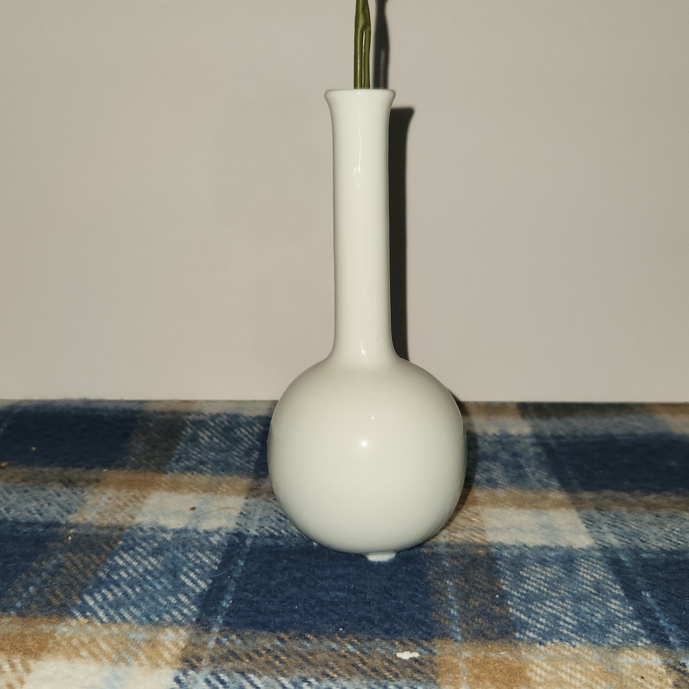 Elegant White Ceramic Bud Vase